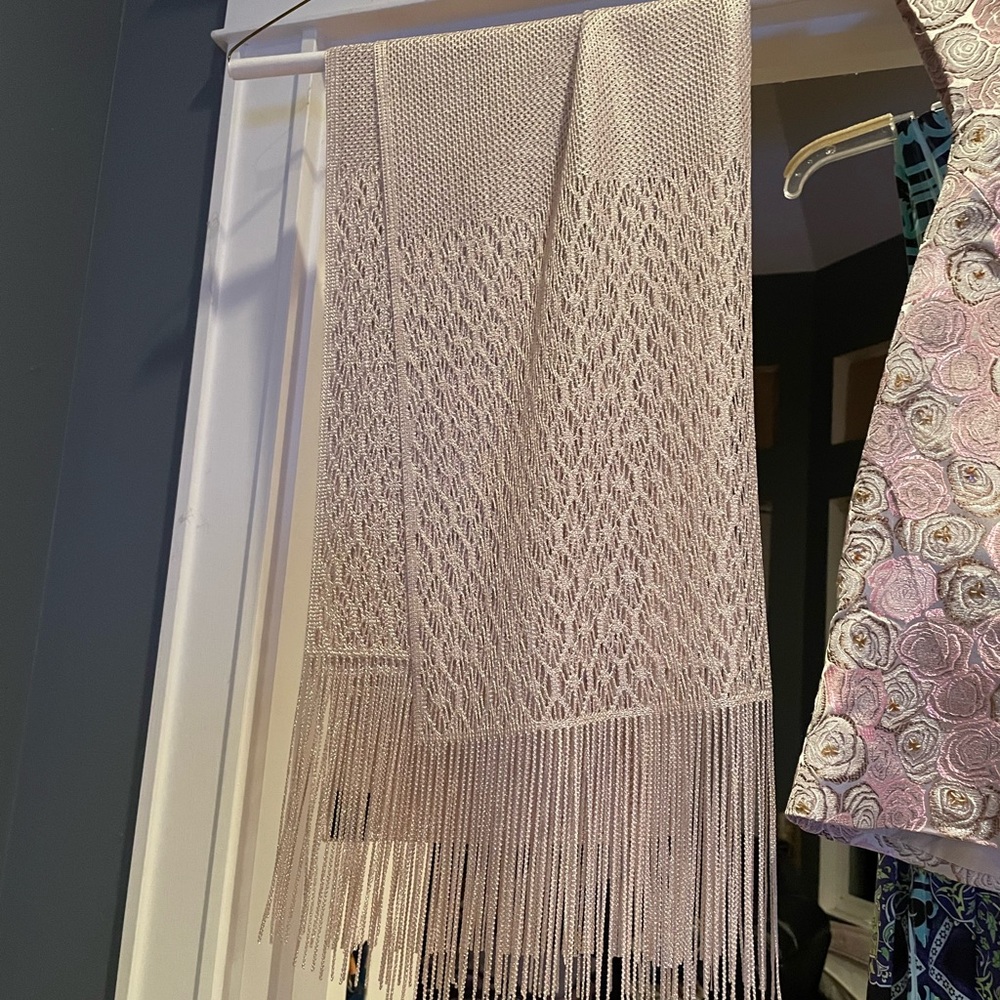 Trouser outfit with shall